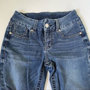 Seven 7 ~ Denim Jeans ~ Cotton blend ~ size 4